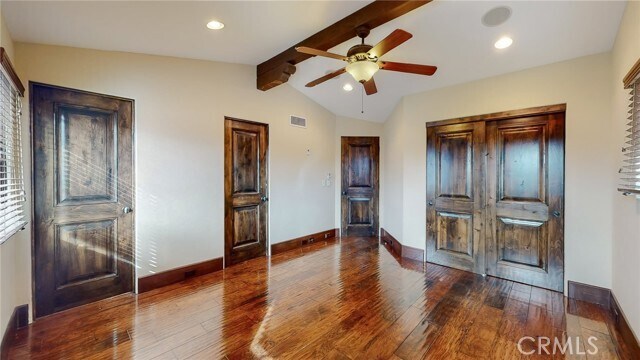 Building Photo - 227 Pso De Granada