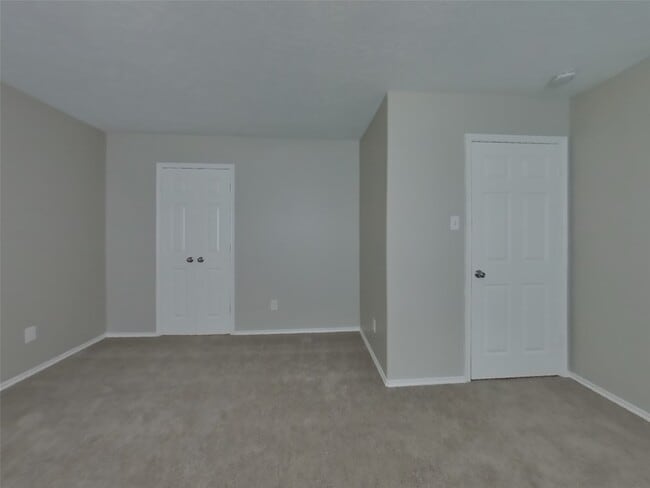 Building Photo - 18451 Sunrise Pines Dr