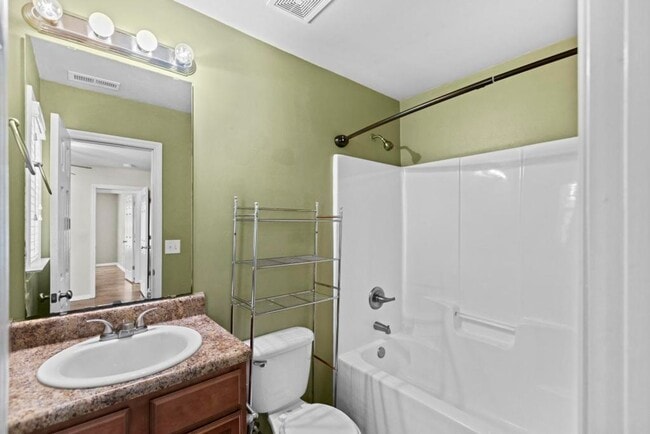 Building Photo - End Unit with Lots of Upgrades!