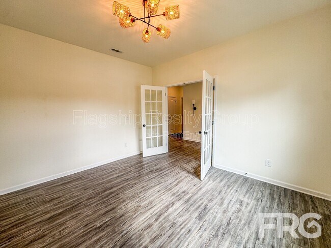 Building Photo - 3919 Wilum Cir