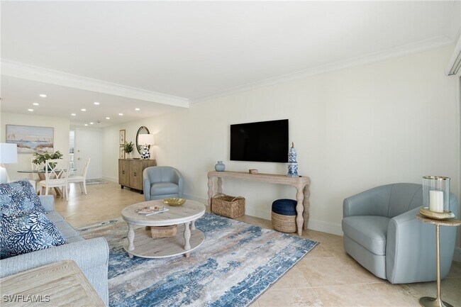 Building Photo - 3443 Gulf Shore Blvd N