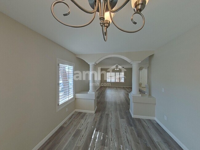 Building Photo - 2696 Pala Dura Dr