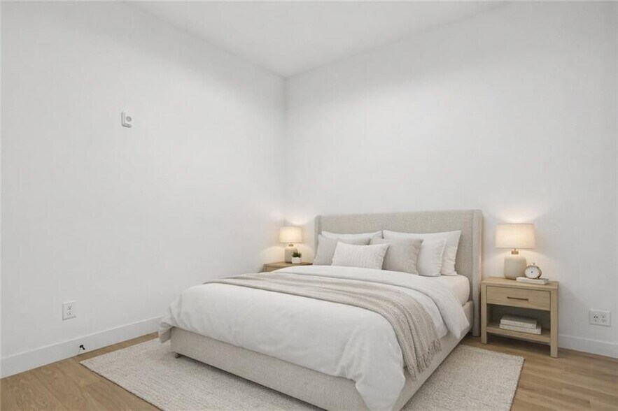 Building Photo - 567 Ponce De Leon Ave NE