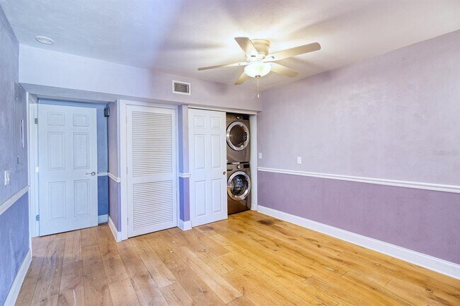 Building Photo - 121 Lagoon Ct