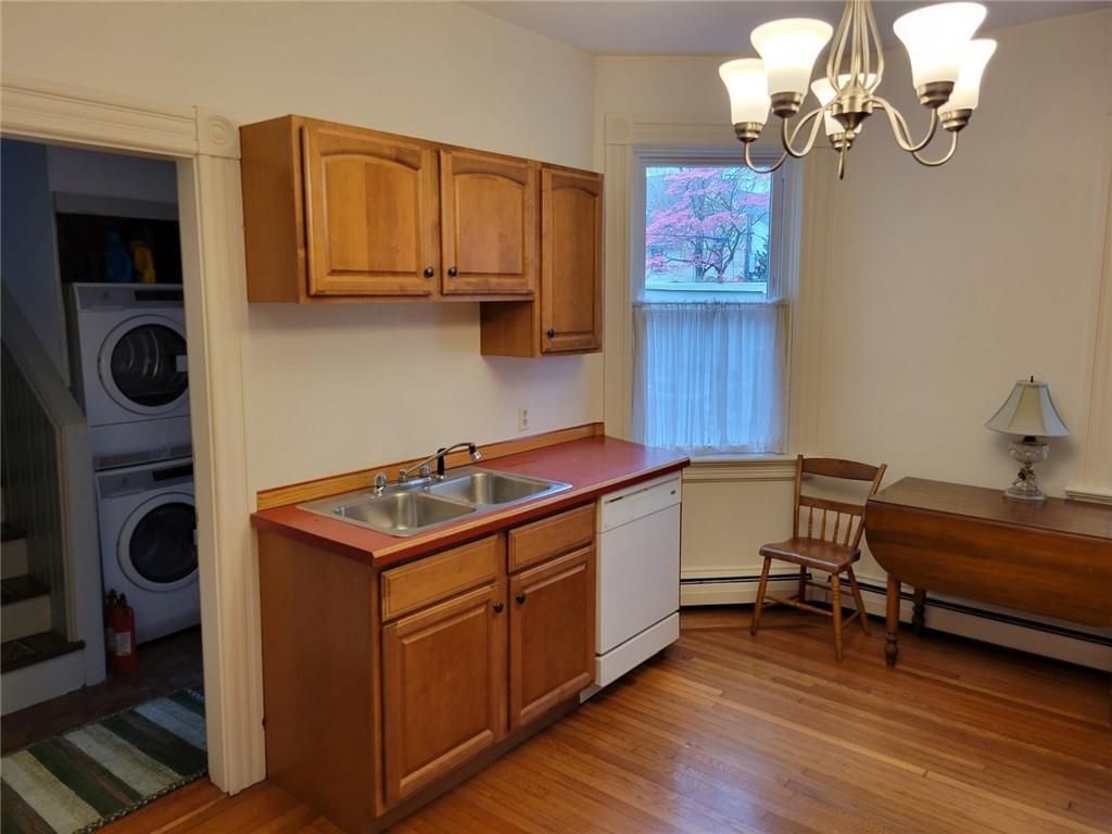 Building Photo - 12 Adelphi Ave