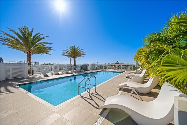 Building Photo - 1150 102nd St