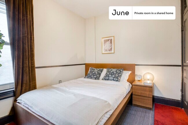 Building Photo - 735 Girard St NW