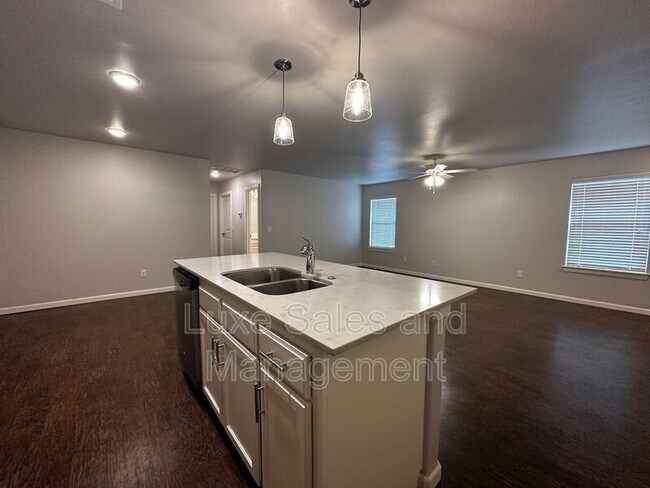 Building Photo - 11416 N Lincoln Blvd