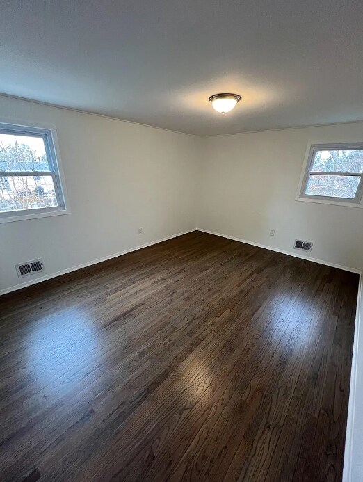 Building Photo - 331 Colonial Dr