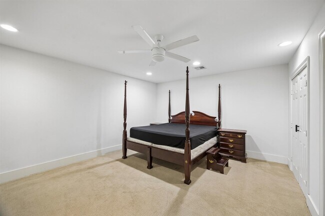Building Photo - 13926 Tinsley Ct