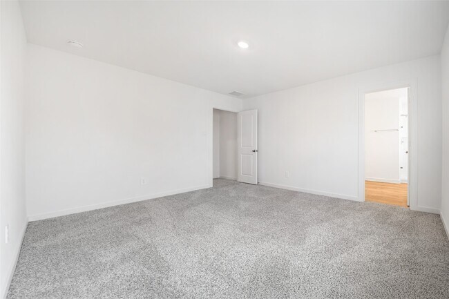 Building Photo - 3511 Shearwater St