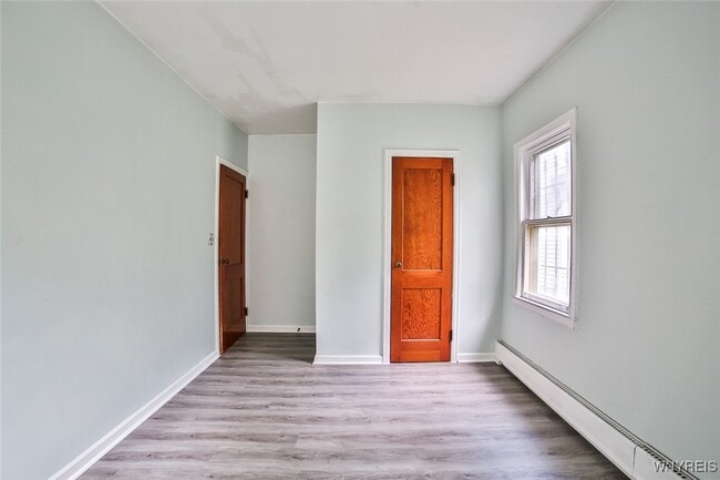 Building Photo - 1811 Weston Ave