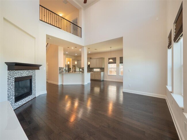 Building Photo - 608 Cascada Lane