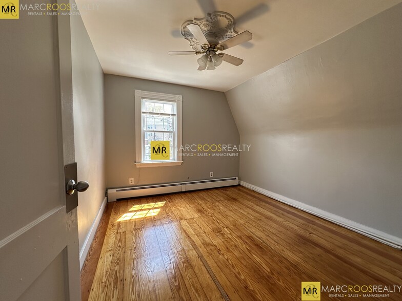 Building Photo - 135 Nonantum St
