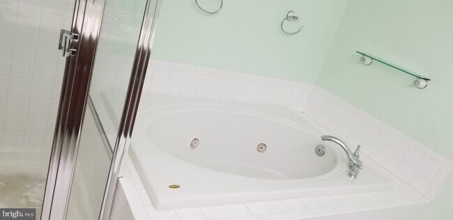 Building Photo - 323 Golden Eagle Way