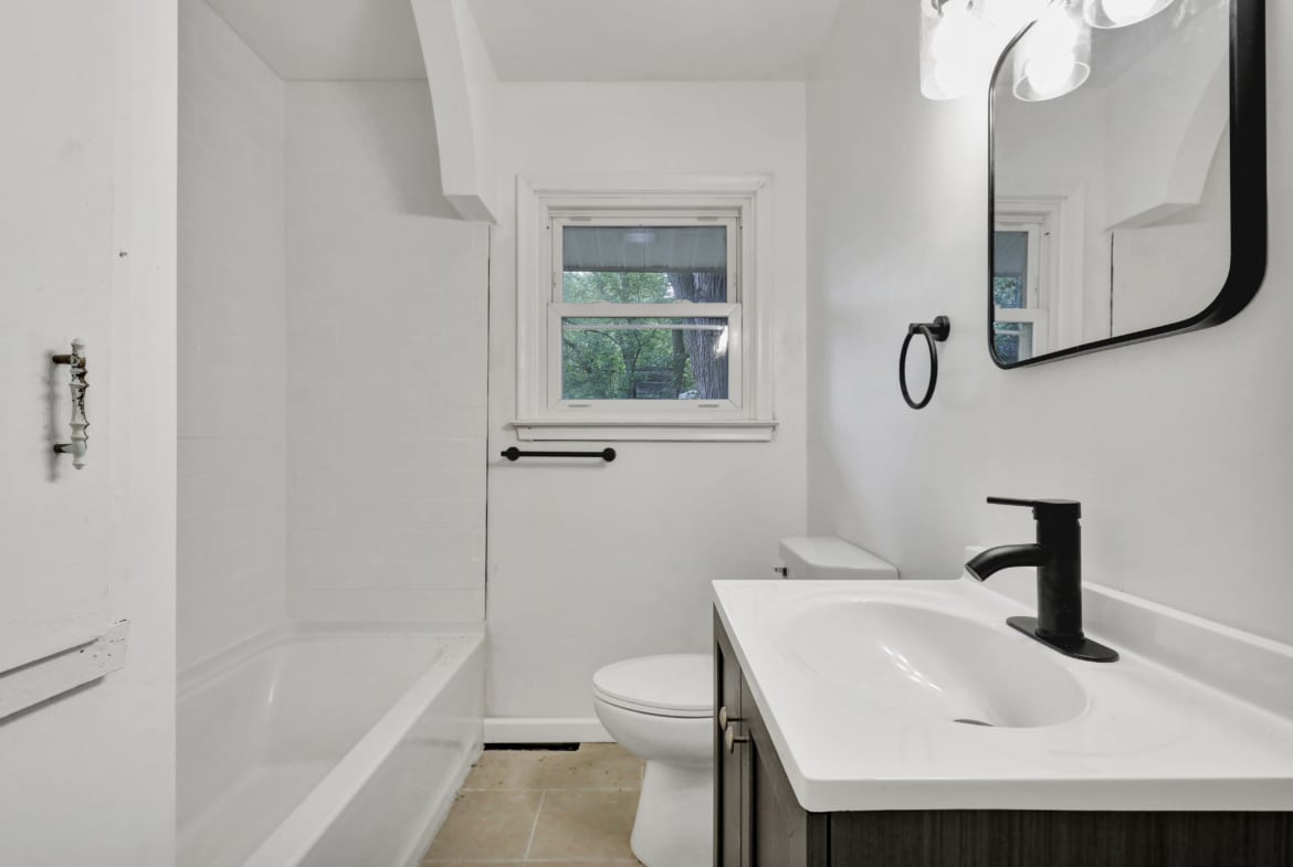 Building Photo - 5627 Taffy Pky