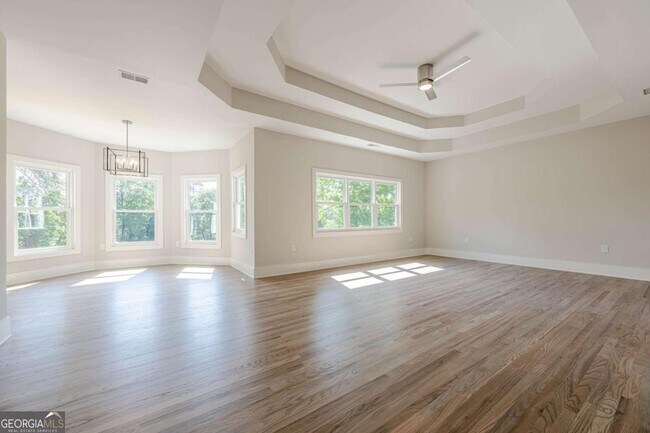 Building Photo - 2555 Chattahoochee Ln