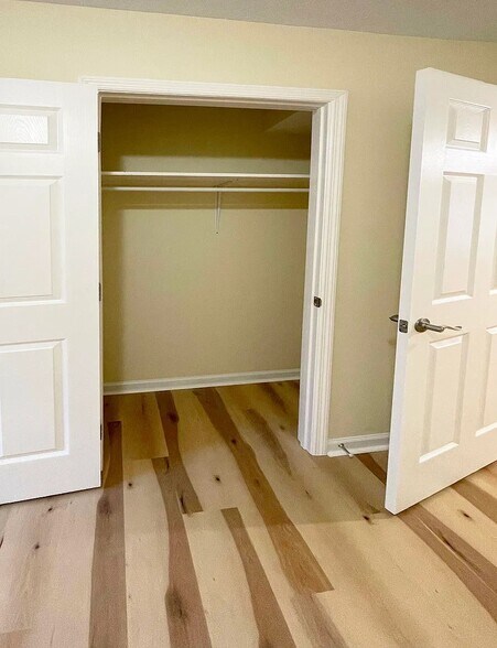 Building Photo - 4001 Lawing Dr