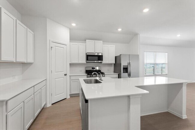 Building Photo - 216 Herald Dr