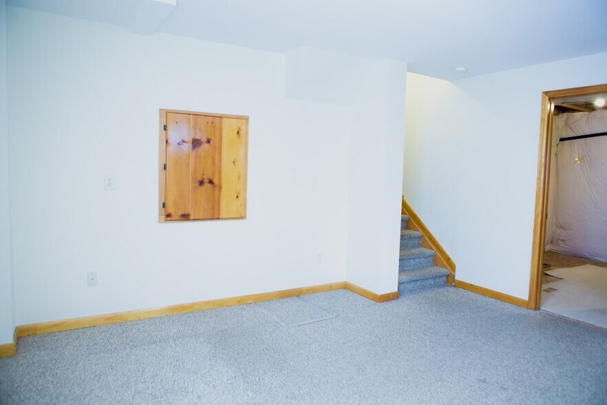 Building Photo - 4780 W 125th Ave