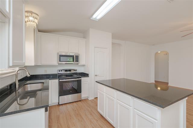 Building Photo - 2912 Lighthouse Dr