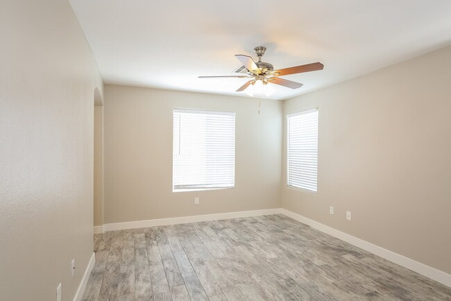 Building Photo - 9466 Havasu Canyon Ave