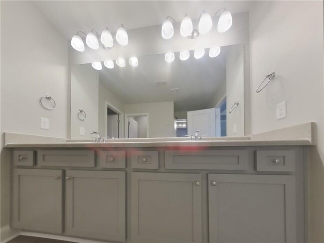 Building Photo - 409 Curlin Ct