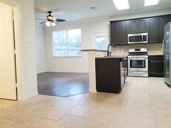 Building Photo - 16526 Beckland Ln
