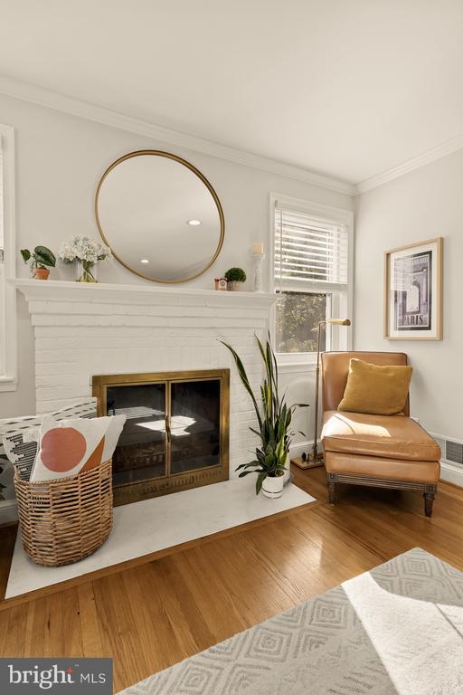 Building Photo - 11612 Galt Ave