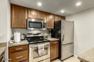 Building Photo - 4850 E Desert Cove Ave
