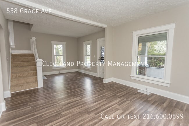 Building Photo - 558 Grace Ave