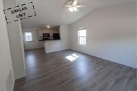 Building Photo - 3406 E St Charles Rd