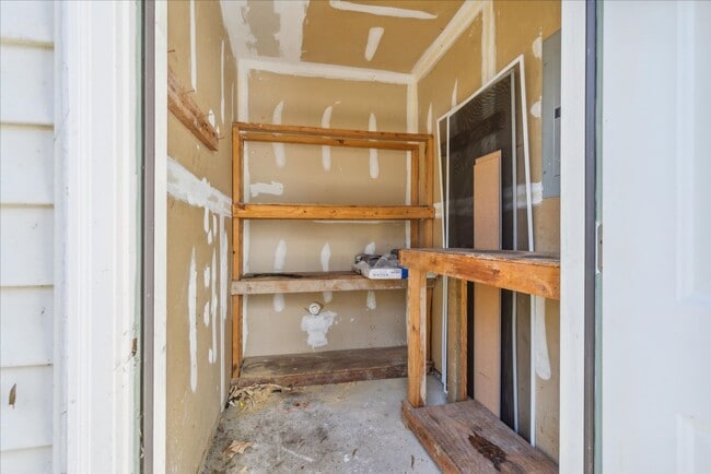 Building Photo - 192 Lee's Ml Dr