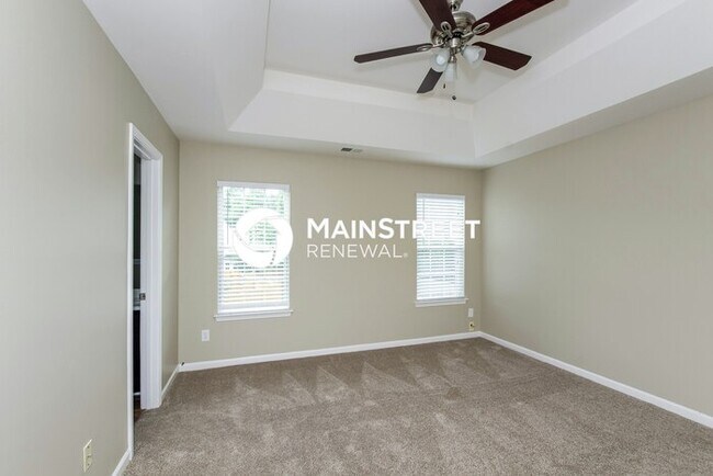Building Photo - 3 Bedroom Pet-Friendly Home in Charlotte, NC with Main Street Renewal