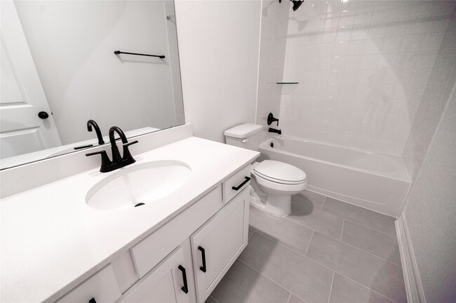 Building Photo - 5822 Westwood Shr Dr