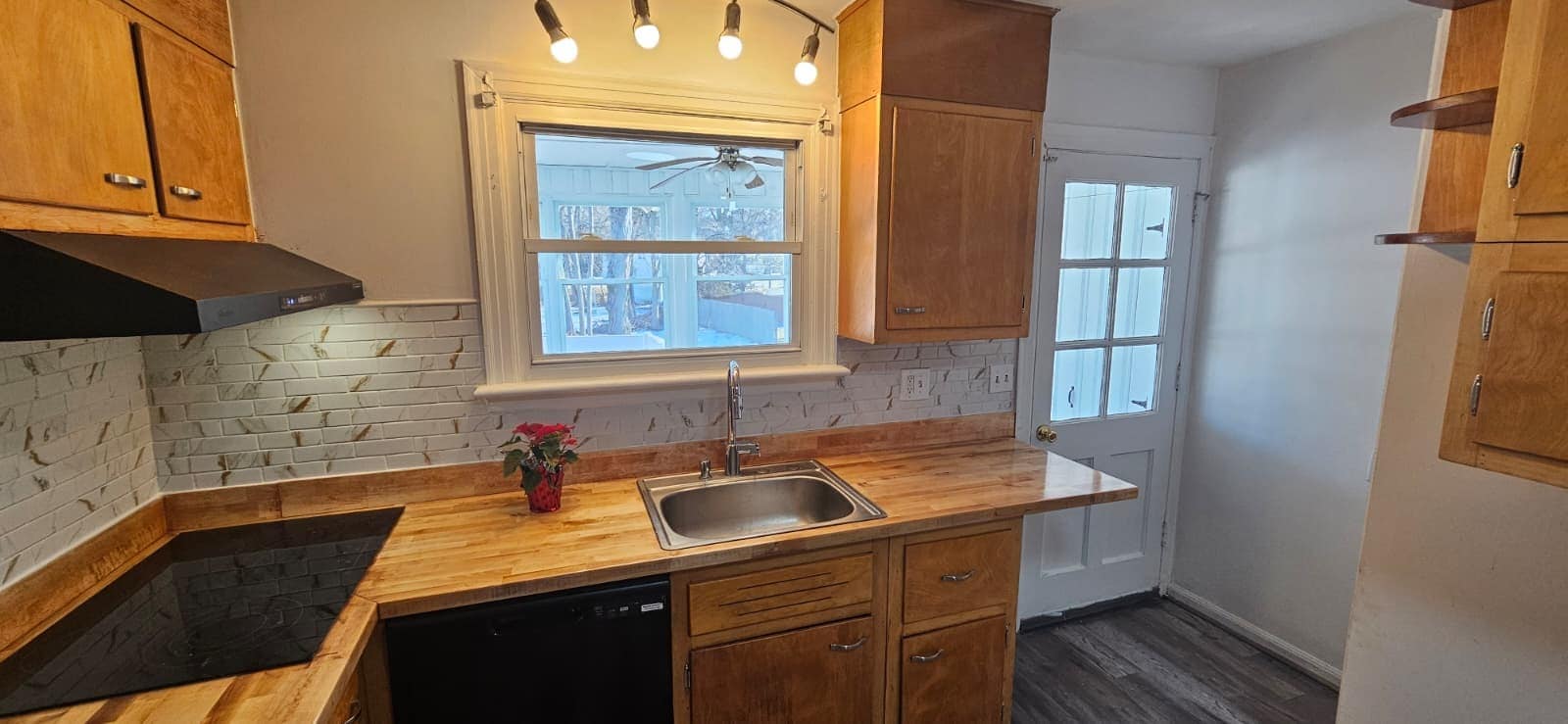 Building Photo - 119 Brooklawn Cir