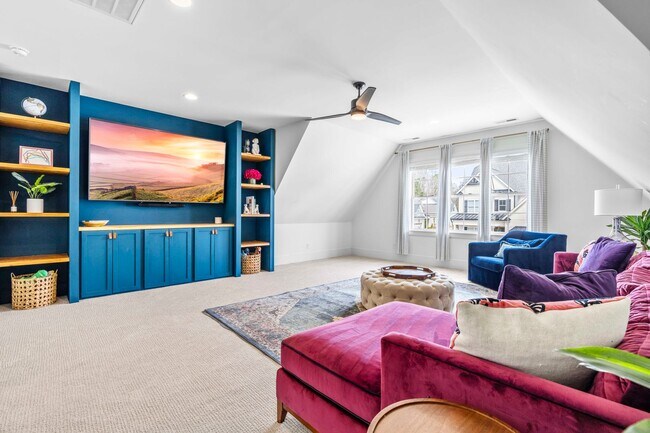 Building Photo - Incredible 5BD, 5BA North Raleigh Home with Bonus Room and Exercise Space