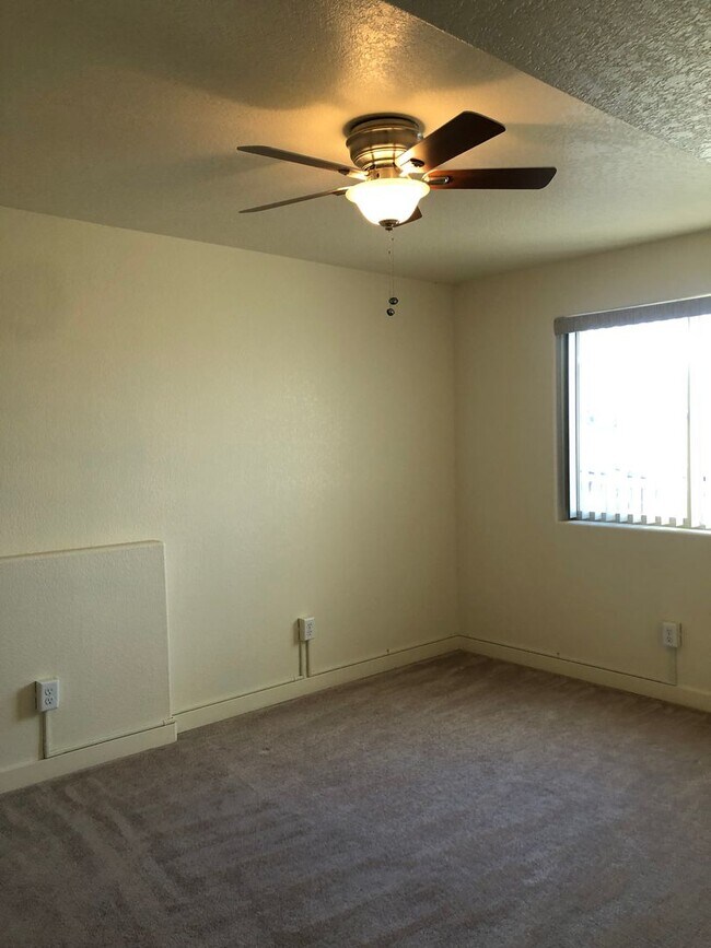 Building Photo - Luxury East Medford Home with 4 Bedrooms, 2 Bonus Rooms & Dual Living Areas