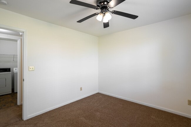 Building Photo - 3531-3533 Prescott Dr.