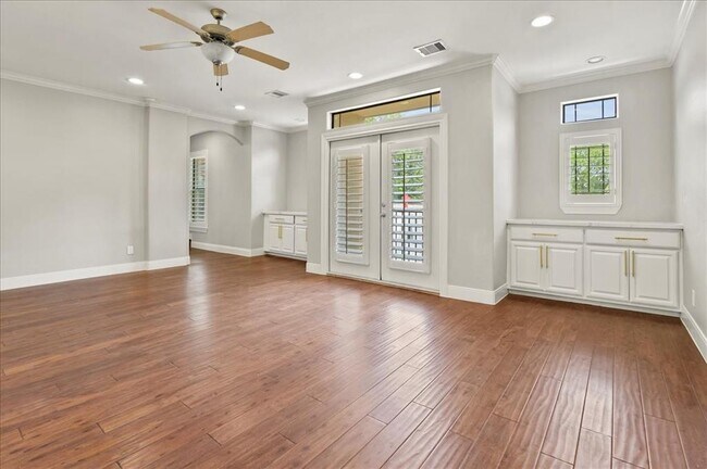 Building Photo - 1518 Bingham St