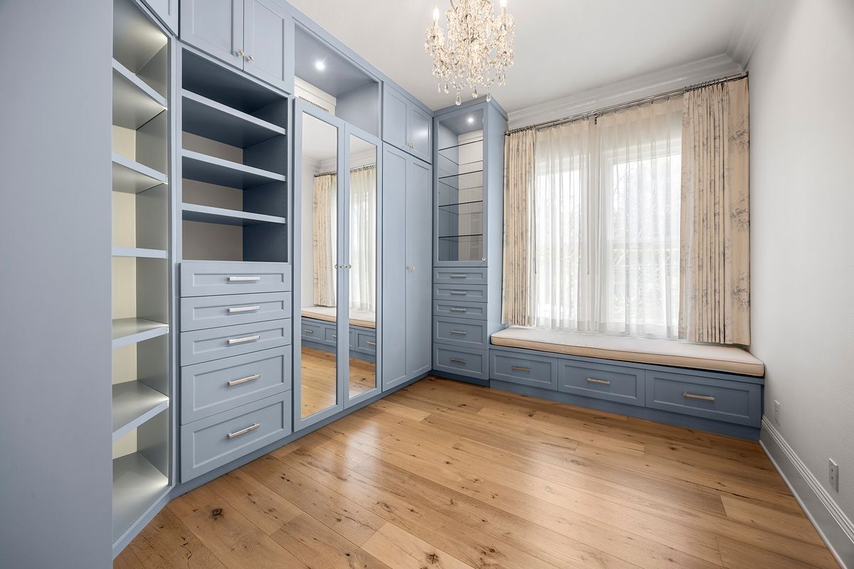 Building Photo - 2309 Skyline