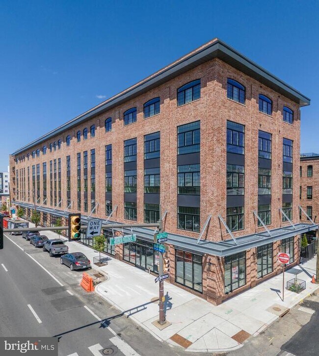 Building Photo - 2401 Washington Ave