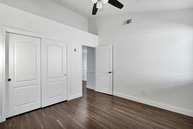 Building Photo - 3513 W Vartikian Ave