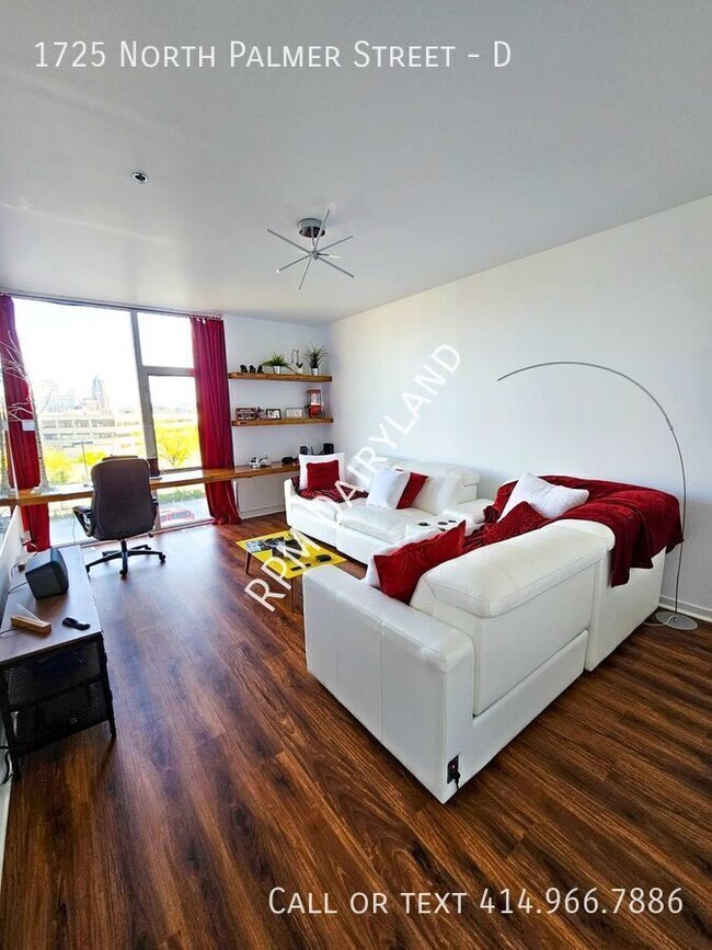 Building Photo - 1725 N Palmer St