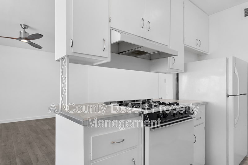 Building Photo - 46075 Ocotillo Dr