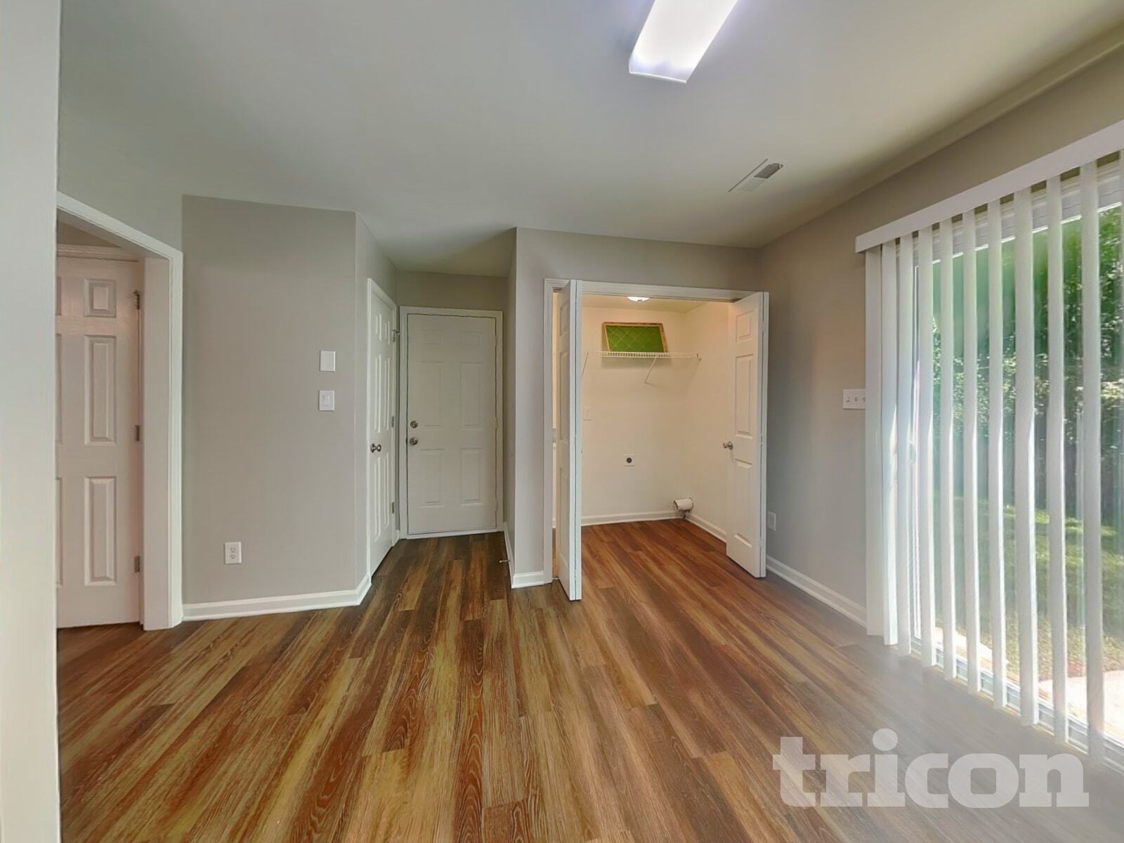 Building Photo - 9835 Veronica Dr