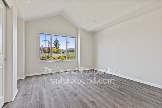 Building Photo - 13086 SW Aubergine Ter