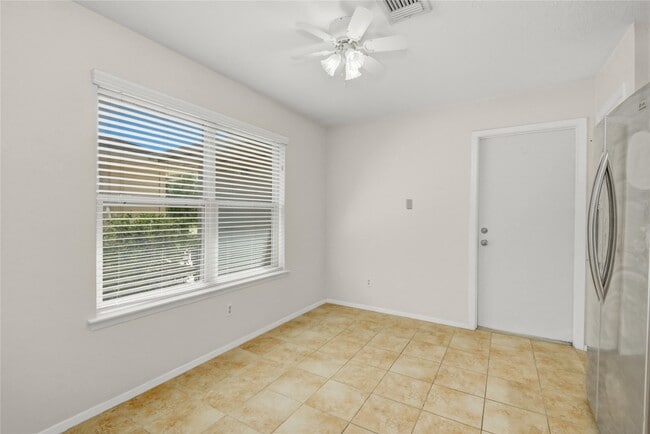 Building Photo - 16739 Selder Dr