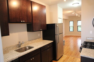 Building Photo - 6449 N Claremont Ave