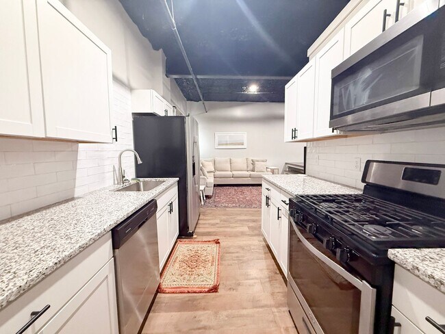 Building Photo - 209 S Church St